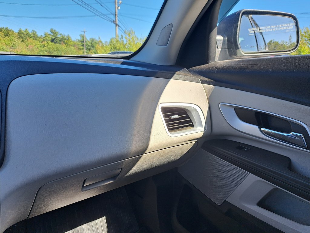 2011 Chevrolet Equinox LS in Hebbville, Nova Scotia - 17 - w1024h768px
