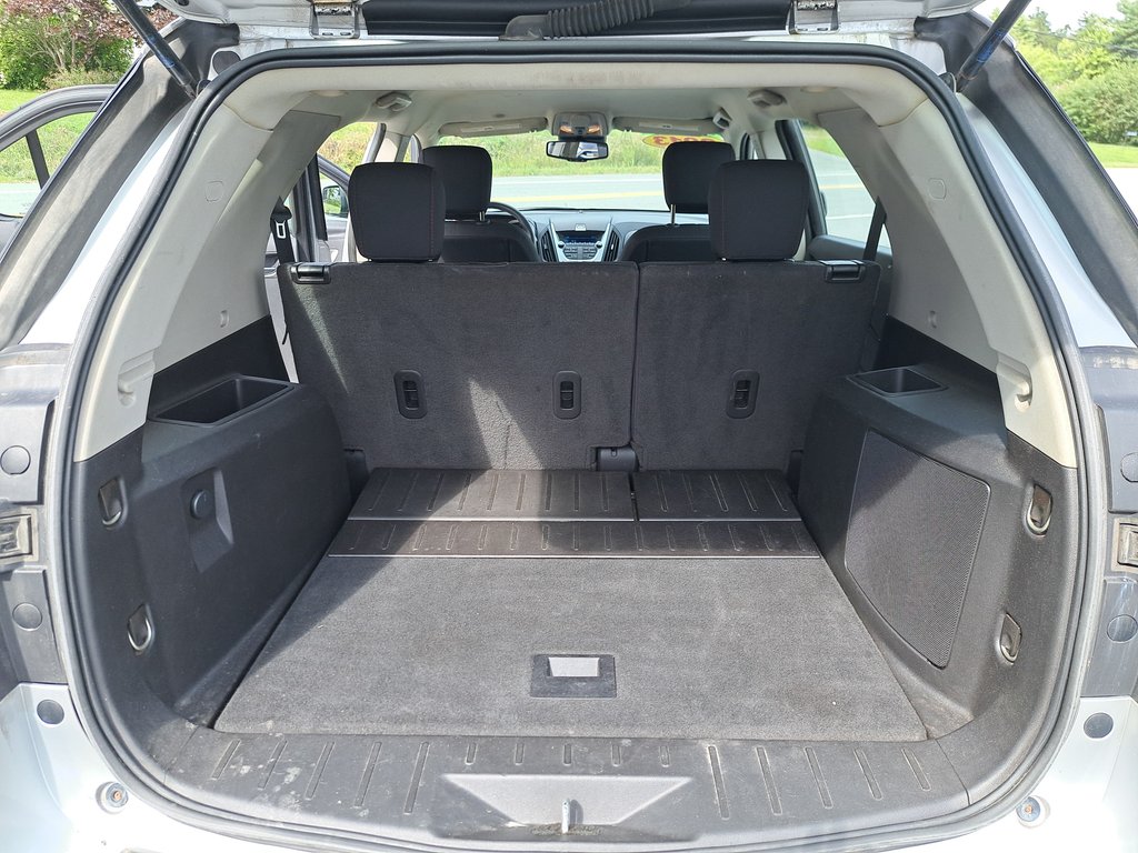 2013 Chevrolet Equinox LS in Hebbville, Nova Scotia - 13 - w1024h768px