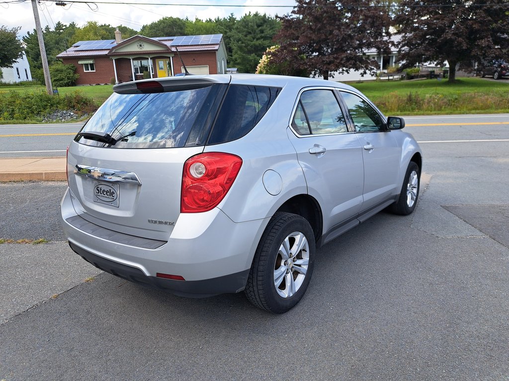 2013 Chevrolet Equinox LS in Hebbville, Nova Scotia - 6 - w1024h768px