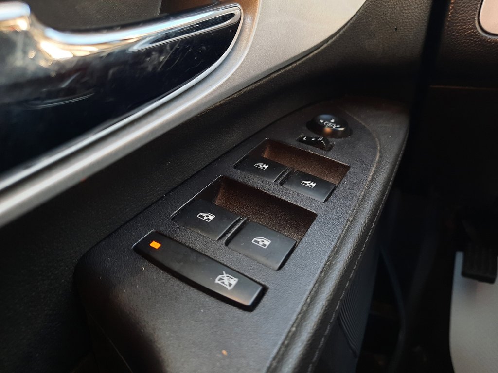 2017 Chevrolet Equinox LS in Hebbville, Nova Scotia - 11 - w1024h768px