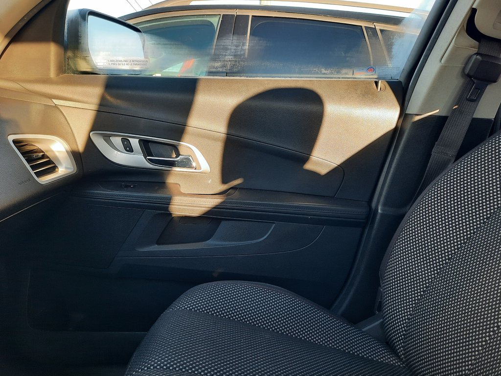 2017 Chevrolet Equinox LS in Hebbville, Nova Scotia - 22 - w1024h768px