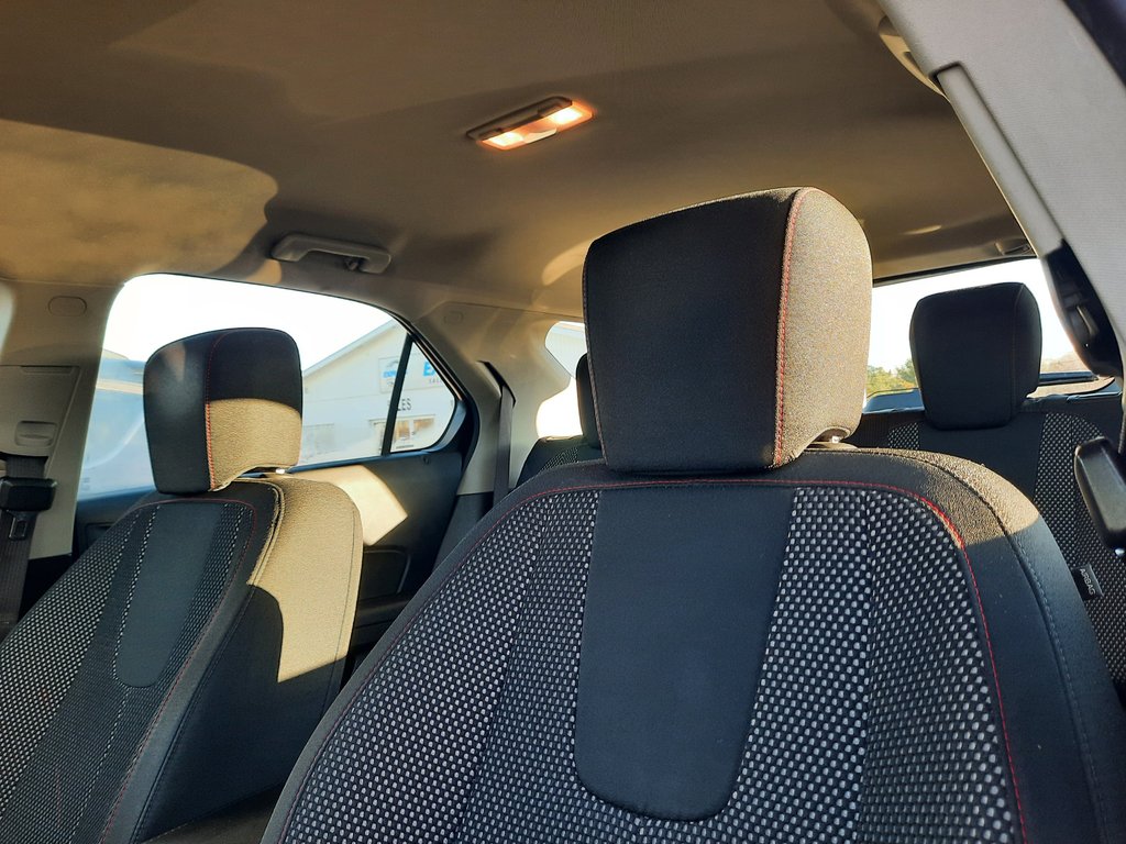 2017 Chevrolet Equinox LS in Hebbville, Nova Scotia - 4 - w1024h768px