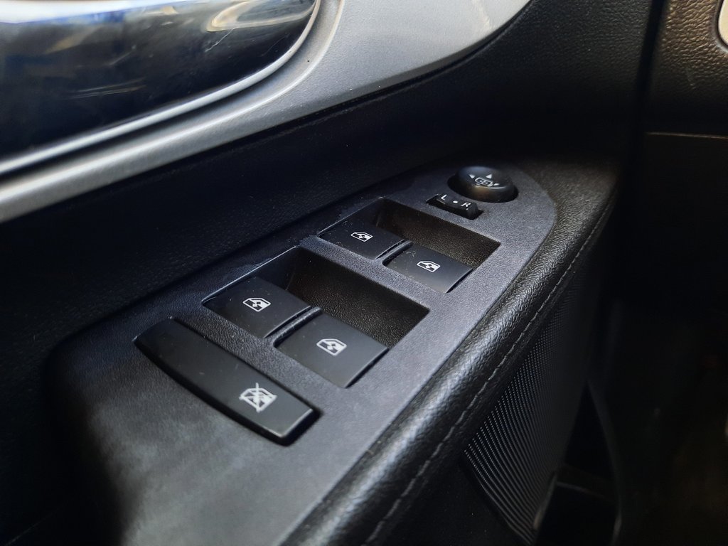 2017 Chevrolet Equinox LT in Hebbville, Nova Scotia - 11 - w1024h768px