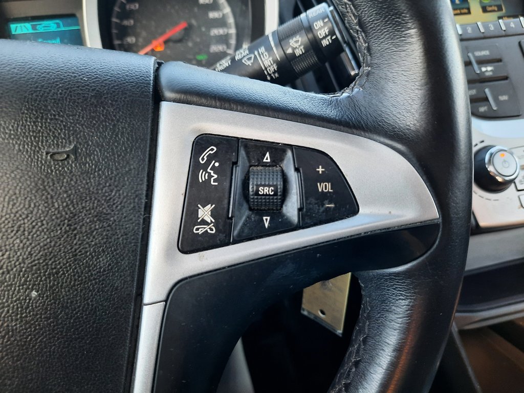 2017 Chevrolet Equinox LT in Hebbville, Nova Scotia - 13 - w1024h768px