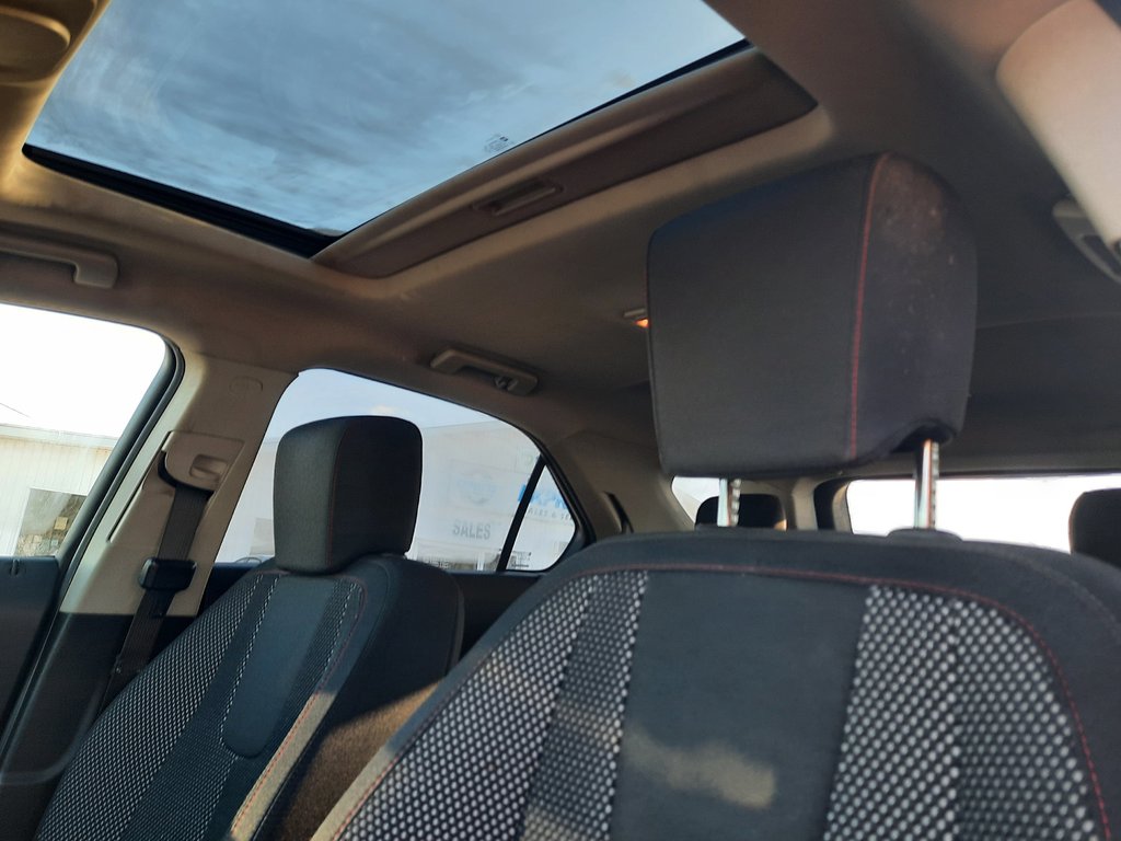 2017 Chevrolet Equinox LT in Hebbville, Nova Scotia - 4 - w1024h768px