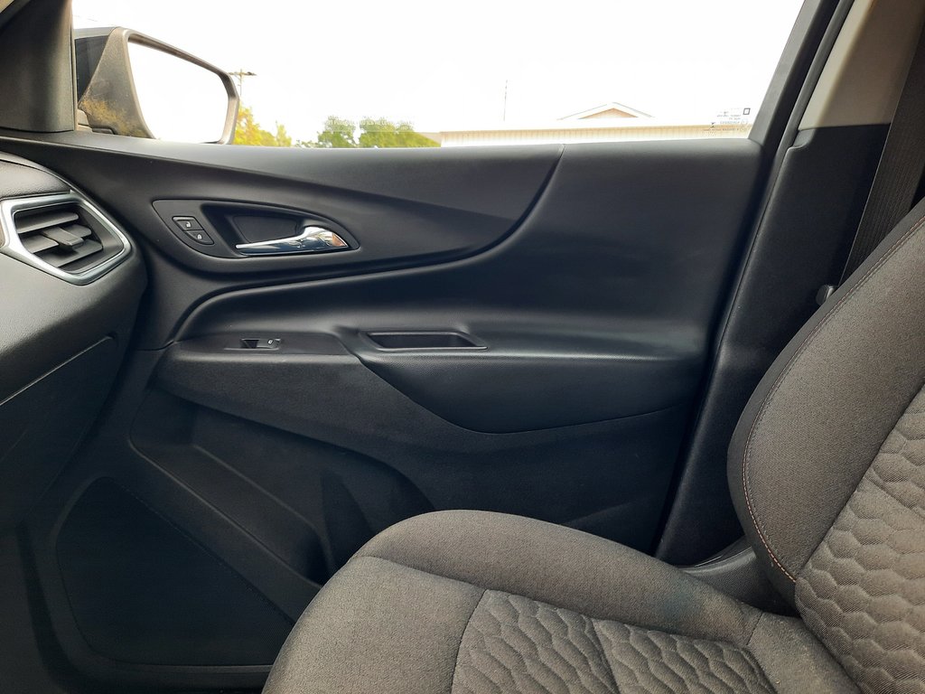 2018 Chevrolet Equinox LT in Hebbville, Nova Scotia - 21 - w1024h768px