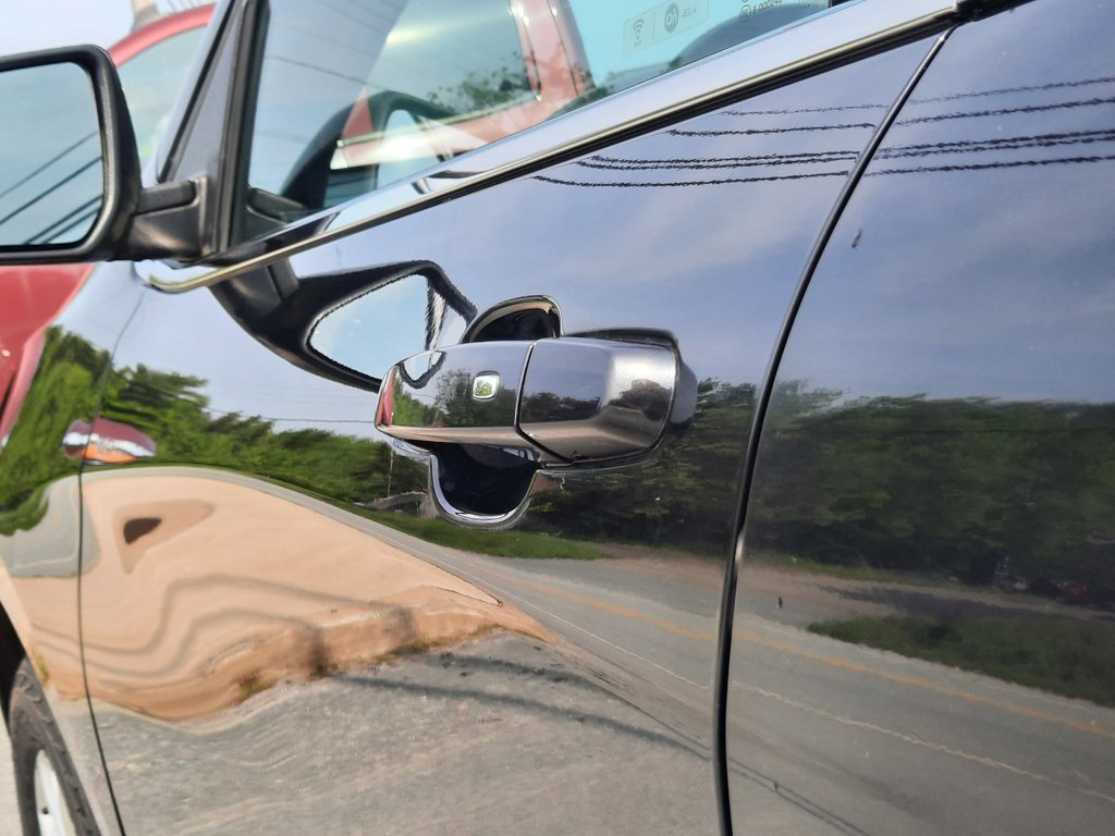 2018 Chevrolet Equinox LT in Hebbville, Nova Scotia - 9 - w1024h768px