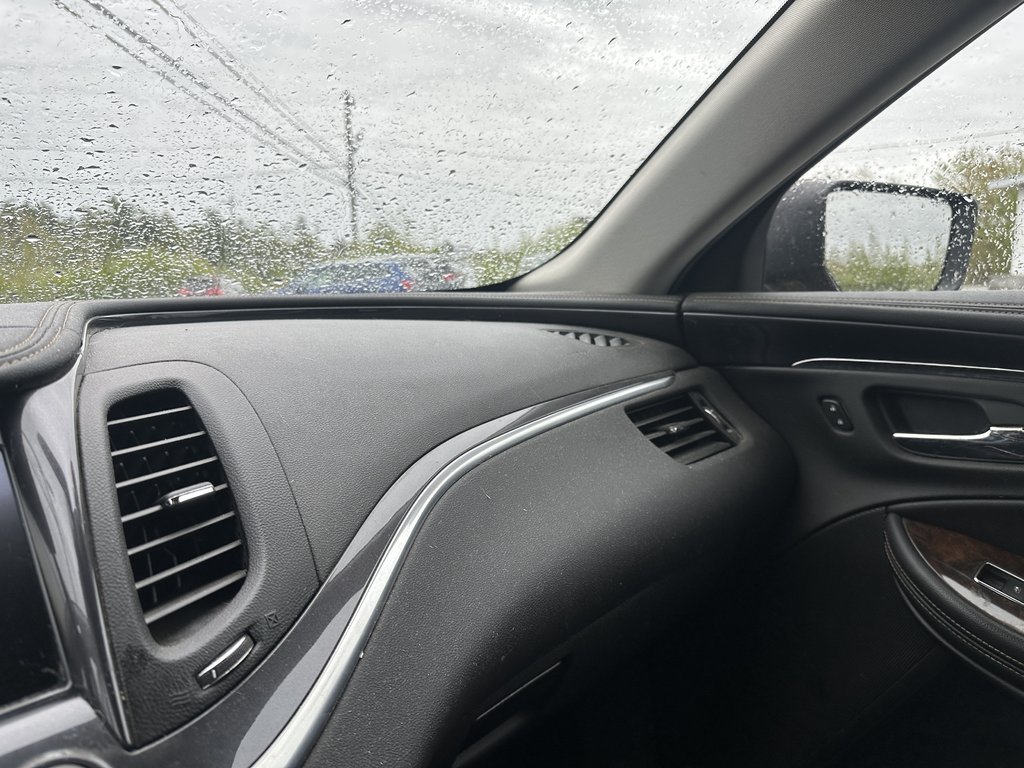 2014 Chevrolet Impala LT in Hebbville, Nova Scotia - 23 - w1024h768px