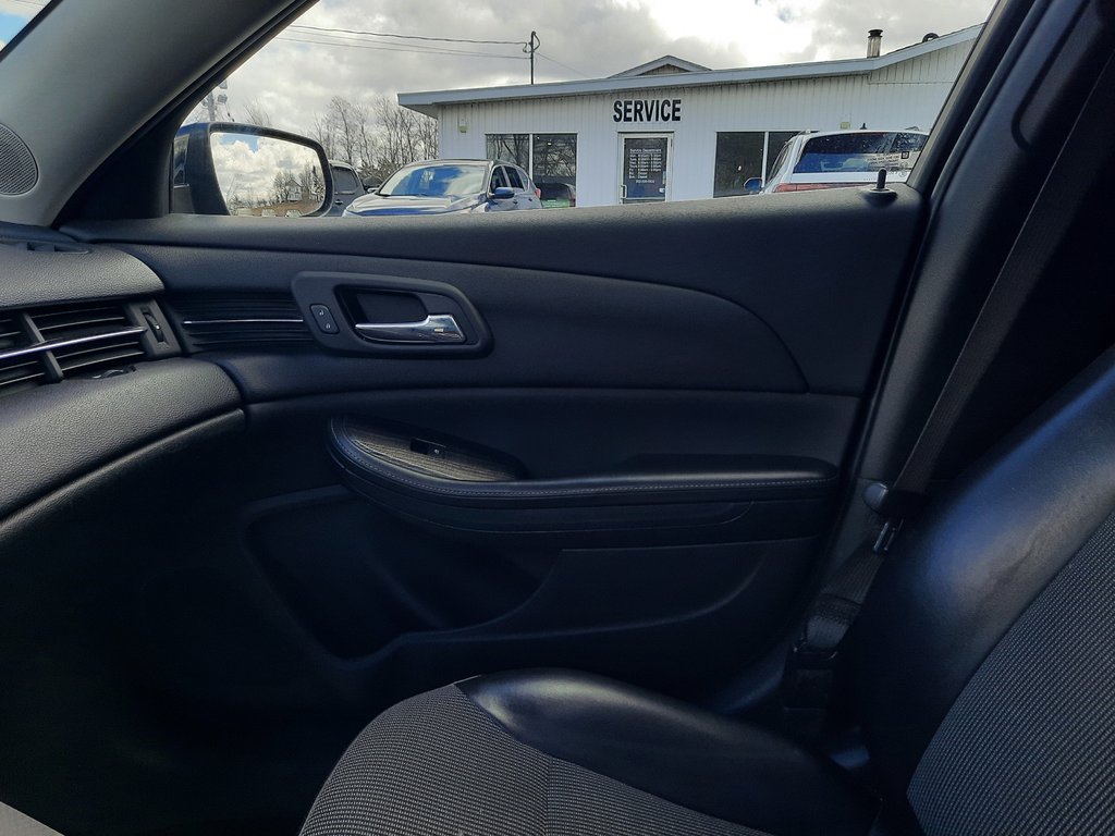 2016 Chevrolet Malibu Limited LT in Hebbville, Nova Scotia - 21 - w1024h768px