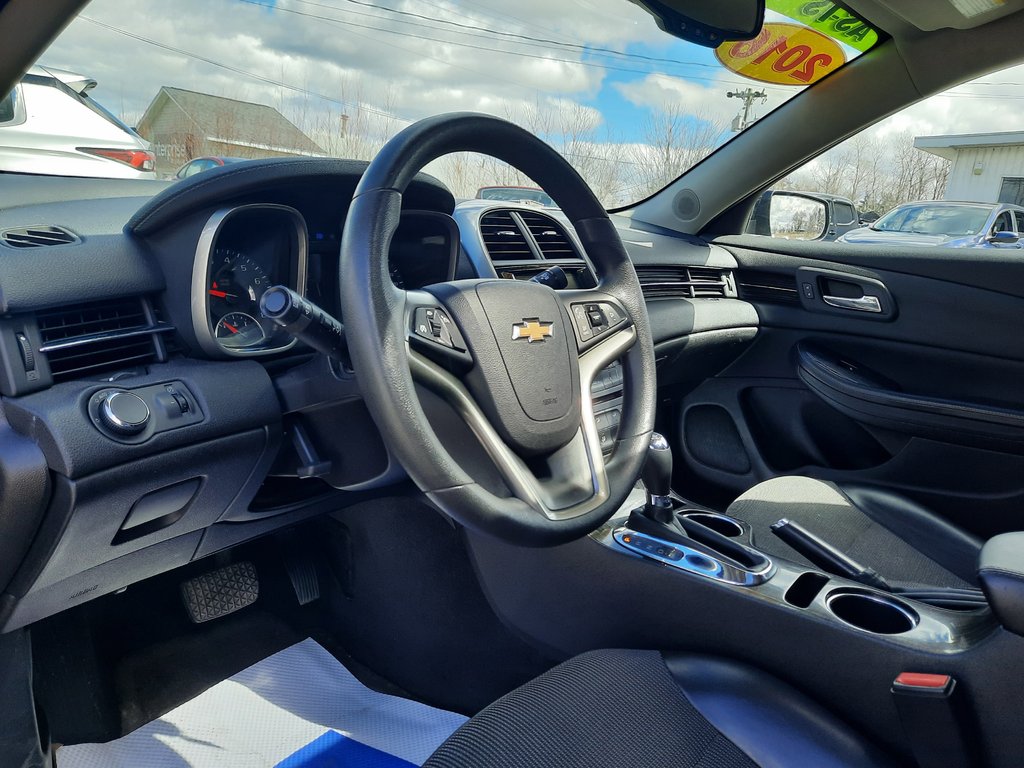 2016 Chevrolet Malibu Limited LT in Hebbville, Nova Scotia - 3 - w1024h768px