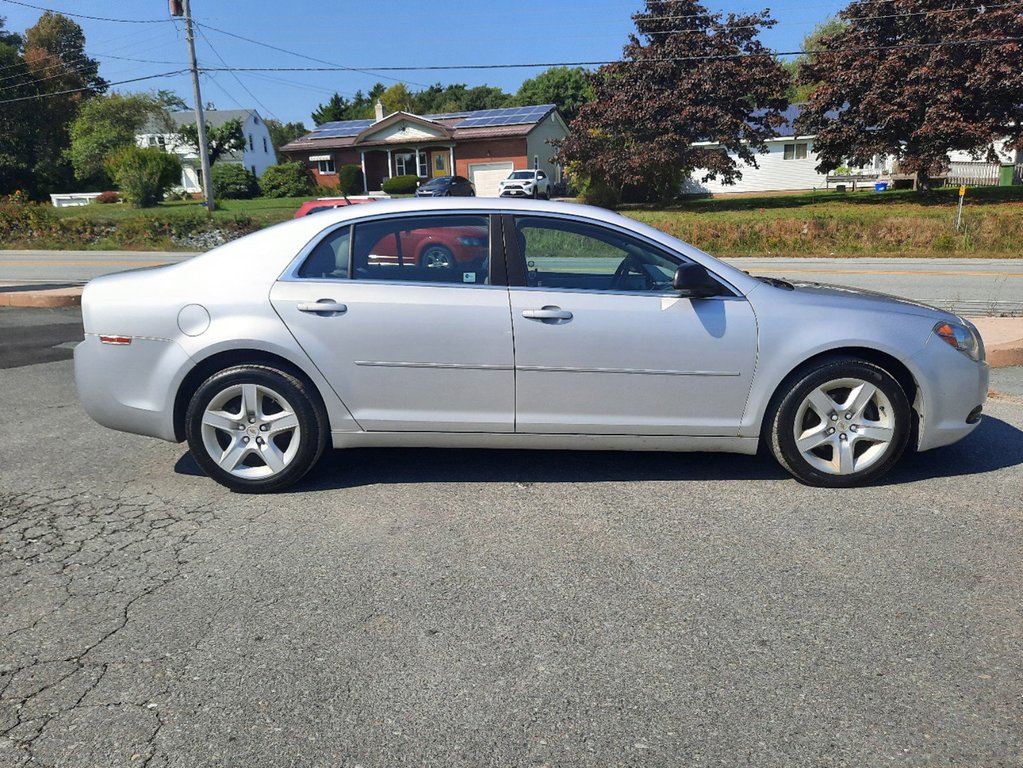 2011  Malibu LS in Hebbville, Nova Scotia - 5 - w1024h768px