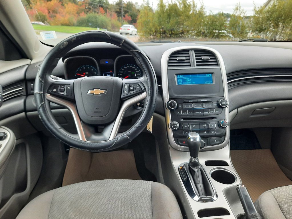 2014  Malibu LS in Hebbville, Nova Scotia - 27 - w1024h768px