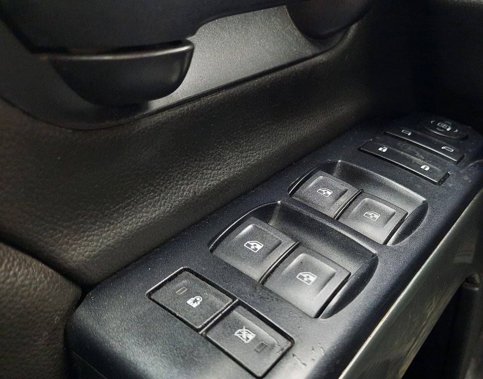 2019 Chevrolet Silverado 1500 LD LT in Hebbville, Nova Scotia - 10 - w1024h768px