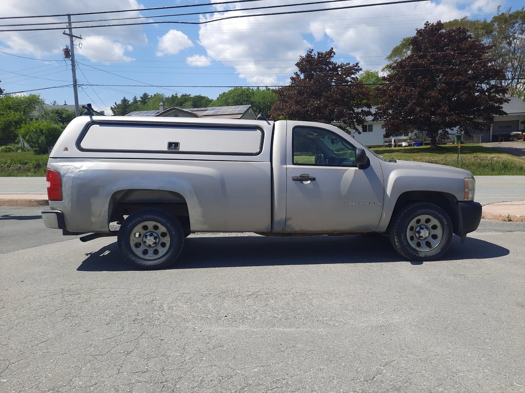 2007 Chevrolet Silverado 1500 LT in Hebbville, Nova Scotia - 5 - w1024h768px