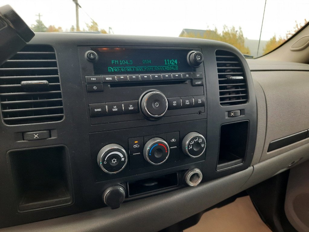 2008  Silverado 1500 LS in Hebbville, Nova Scotia - 12 - w1024h768px