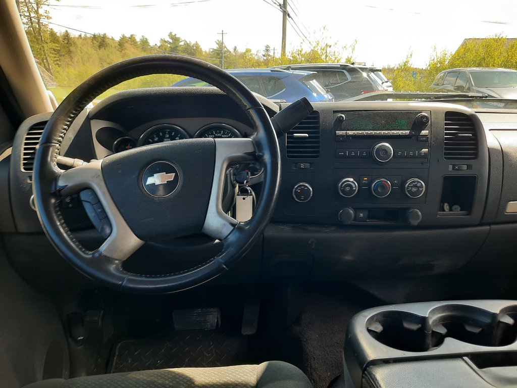 2008 Chevrolet Silverado 1500 LT in Hebbville, Nova Scotia - 23 - w1024h768px