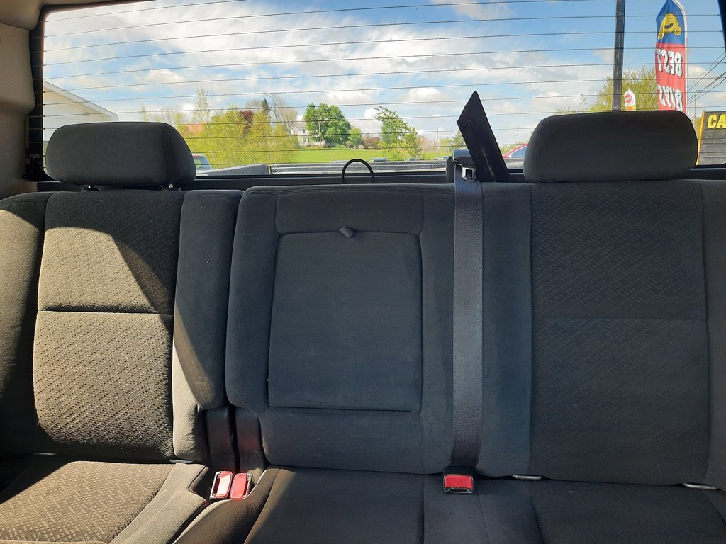 2008 Chevrolet Silverado 1500 LT in Hebbville, Nova Scotia - 19 - w1024h768px