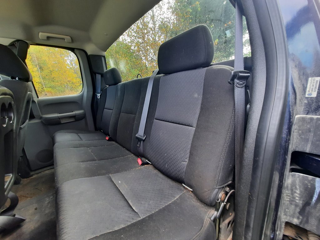 2010 Chevrolet Silverado 1500 WT in Hebbville, Nova Scotia - 14 - w1024h768px