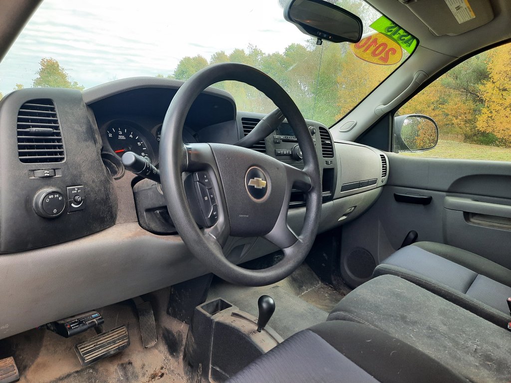 2010 Chevrolet Silverado 1500 WT in Hebbville, Nova Scotia - 2 - w1024h768px