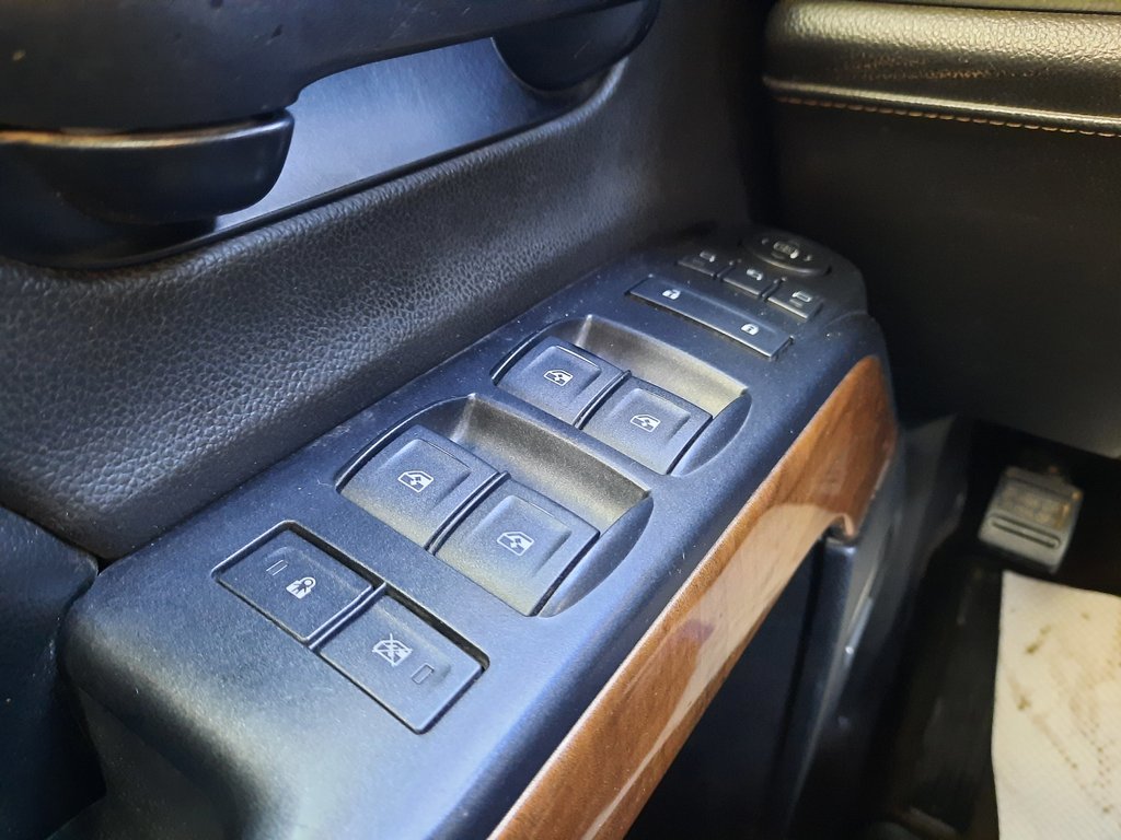 2014 Chevrolet Silverado 1500 LTZ w/2LZ in Hebbville, Nova Scotia - 10 - w1024h768px