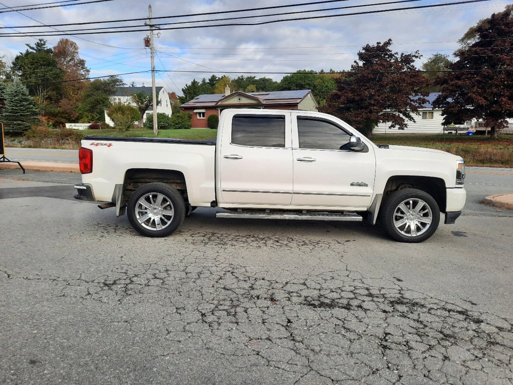 2017  Silverado 1500 High Country in Hebbville, Nova Scotia - 6 - w1024h768px