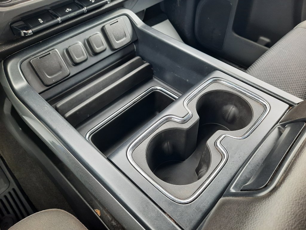 2017 Chevrolet Silverado 1500 LT in Hebbville, Nova Scotia - 19 - w1024h768px