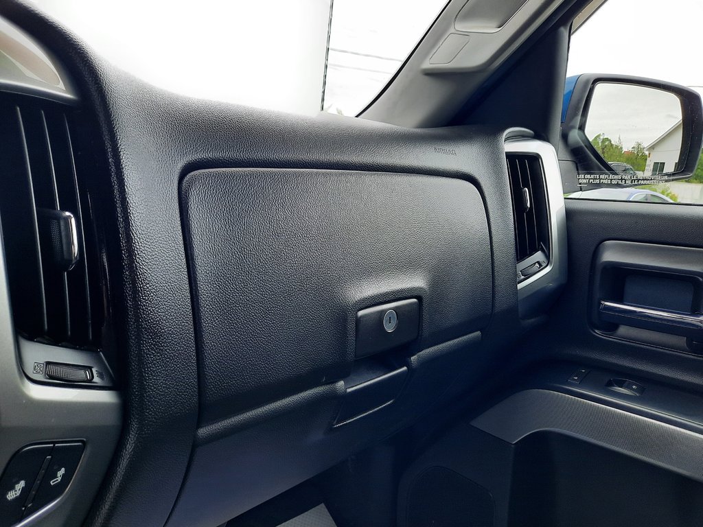2017 Chevrolet Silverado 1500 LT in Hebbville, Nova Scotia - 21 - w1024h768px