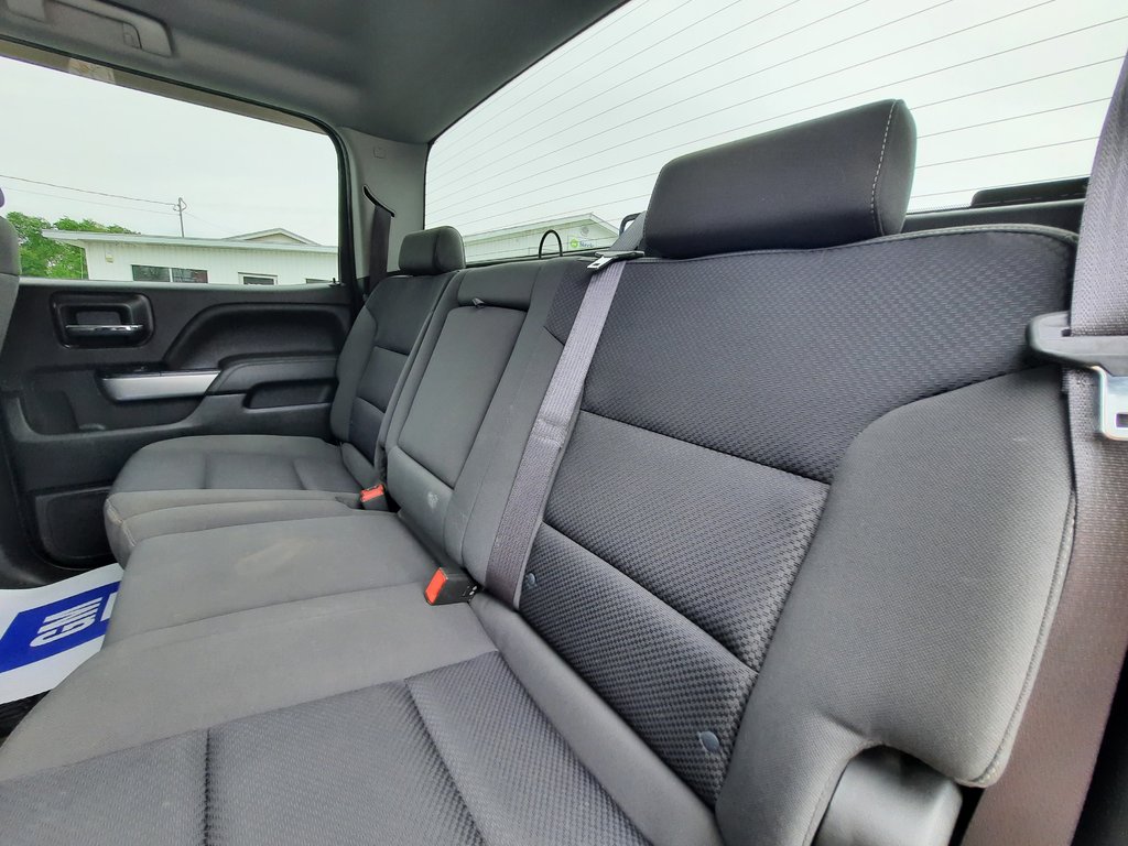 2017 Chevrolet Silverado 1500 LT in Hebbville, Nova Scotia - 25 - w1024h768px