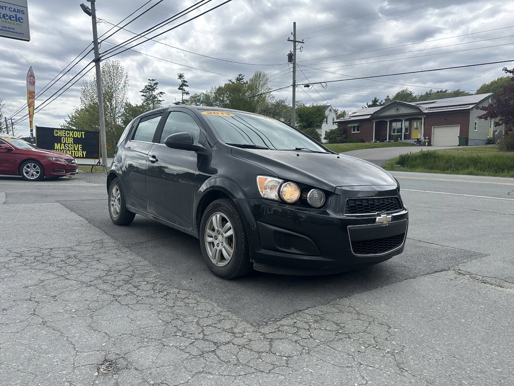 2013 Chevrolet Sonic LT in Hebbville, Nova Scotia - 2 - w1024h768px