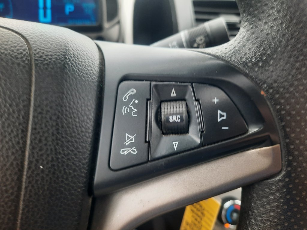 2014 Chevrolet Sonic LT in Hebbville, Nova Scotia - 14 - w1024h768px