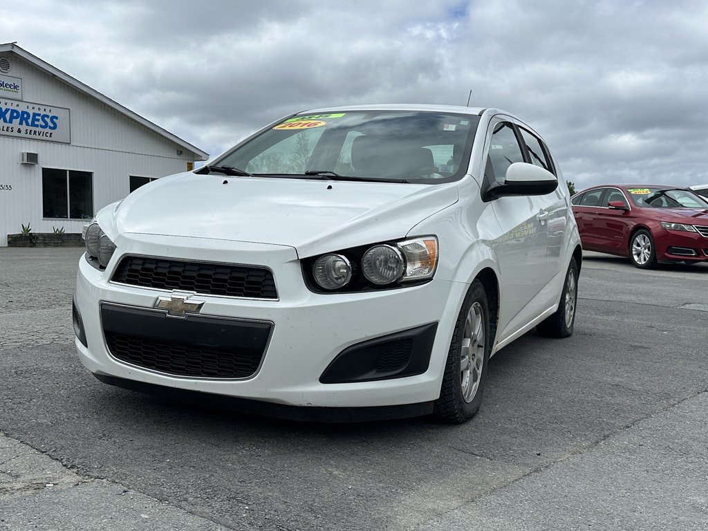 2016 Chevrolet Sonic LT in Hebbville, Nova Scotia - 1 - w1024h768px