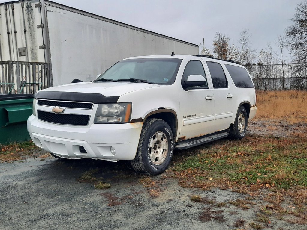 2010  Suburban LT in Hebbville, Nova Scotia - 3 - w1024h768px