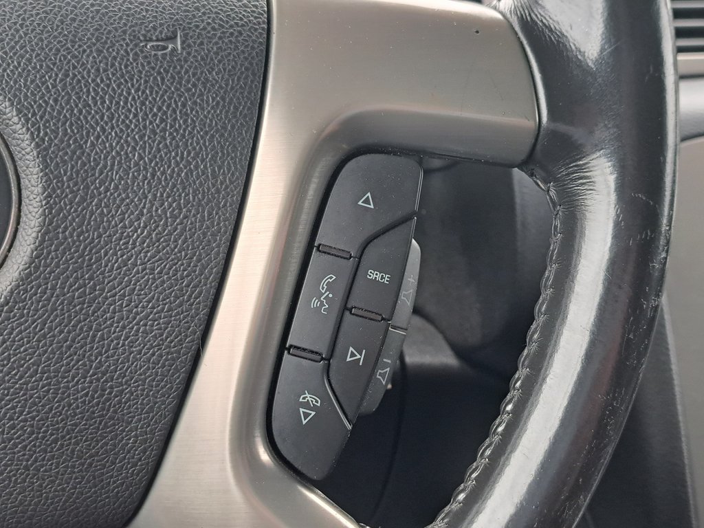 2014 Chevrolet Suburban LS in Hebbville, Nova Scotia - 14 - w1024h768px