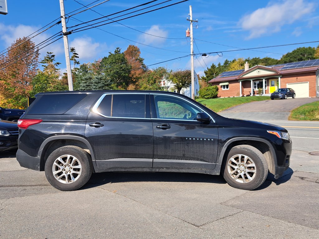 2018 Chevrolet Traverse LS in Hebbville, Nova Scotia - 5 - w1024h768px