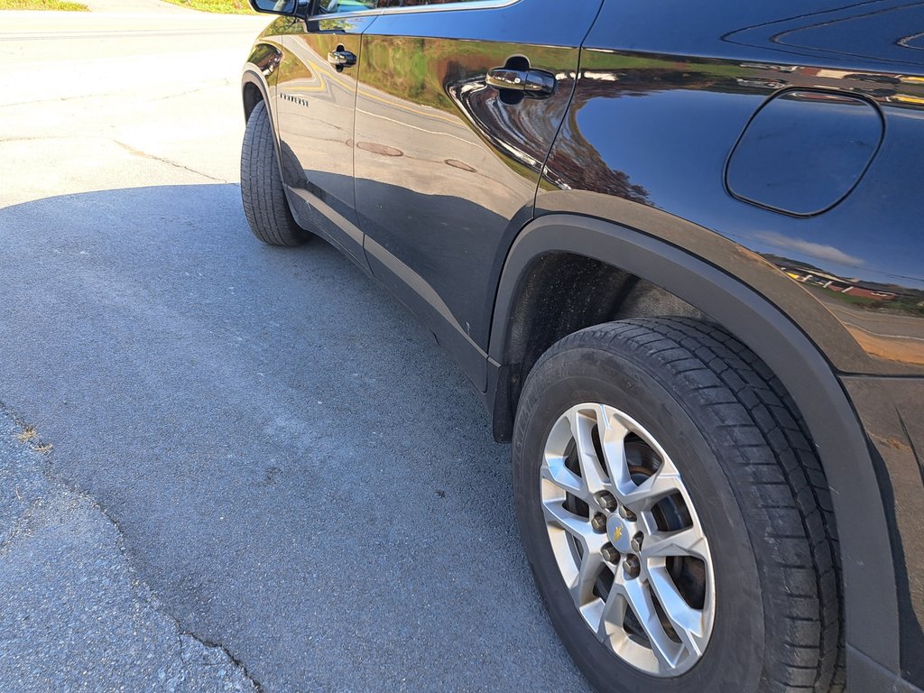 2018 Chevrolet Traverse LS in Hebbville, Nova Scotia - 8 - w1024h768px