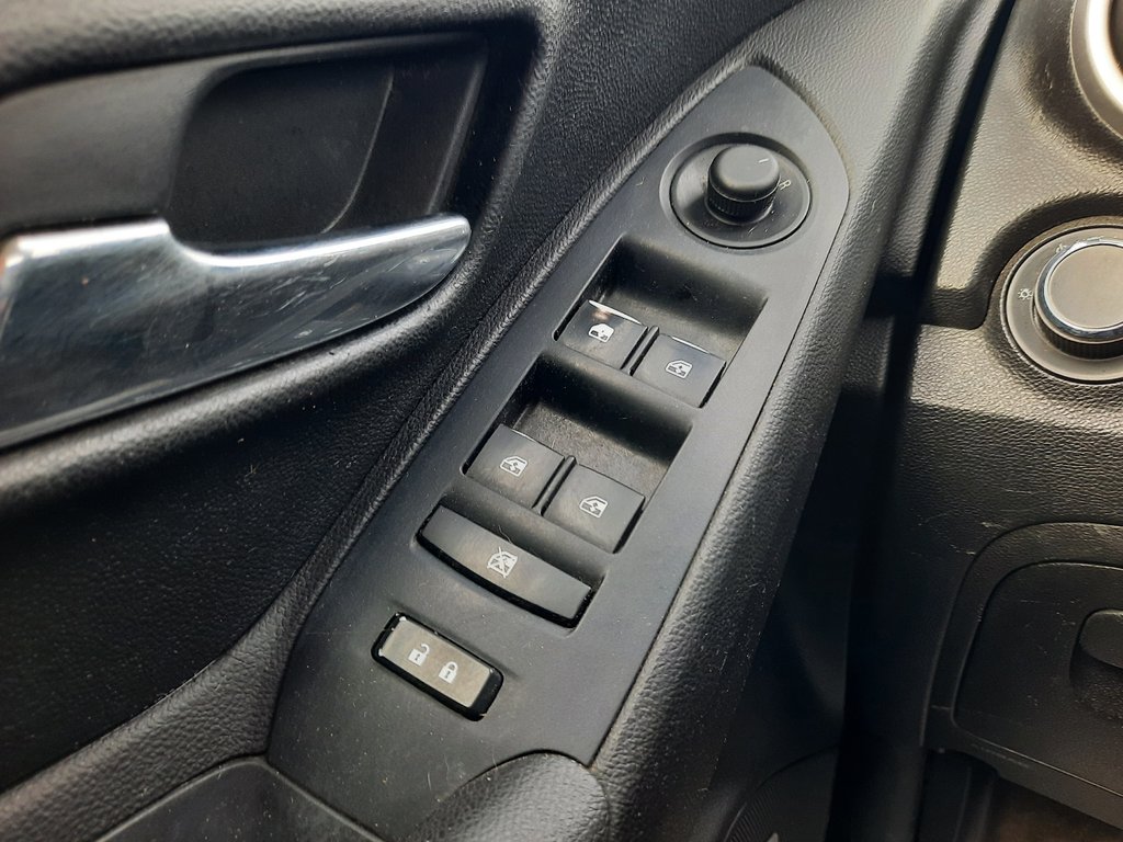 2015 Chevrolet Trax LT in Hebbville, Nova Scotia - 11 - w1024h768px