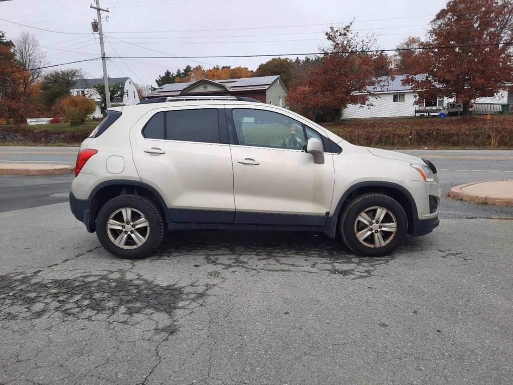 2016  Trax LT in Hebbville, Nova Scotia - 4 - w1024h768px