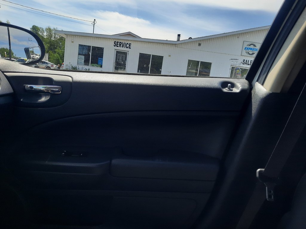 2011 Dodge Caliber SXT in Hebbville, Nova Scotia - 18 - w1024h768px