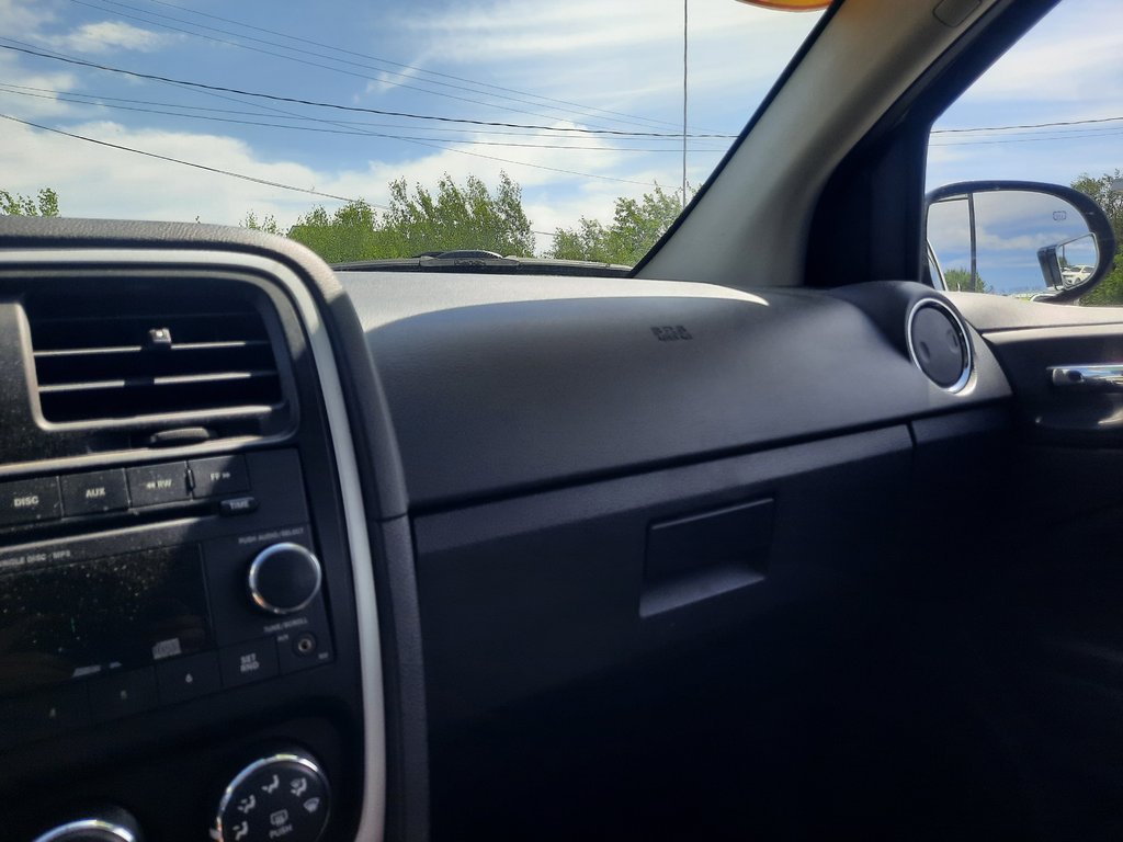2011 Dodge Caliber SXT in Hebbville, Nova Scotia - 17 - w1024h768px