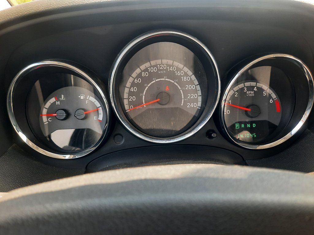 2011 Dodge Caliber SXT in Hebbville, Nova Scotia - 12 - w1024h768px