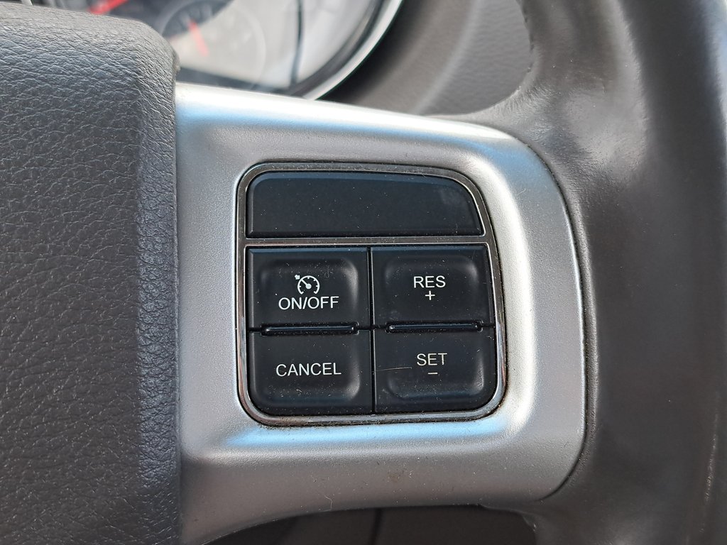 2013 Dodge Durango Crew Plus in Hebbville, Nova Scotia - 13 - w1024h768px