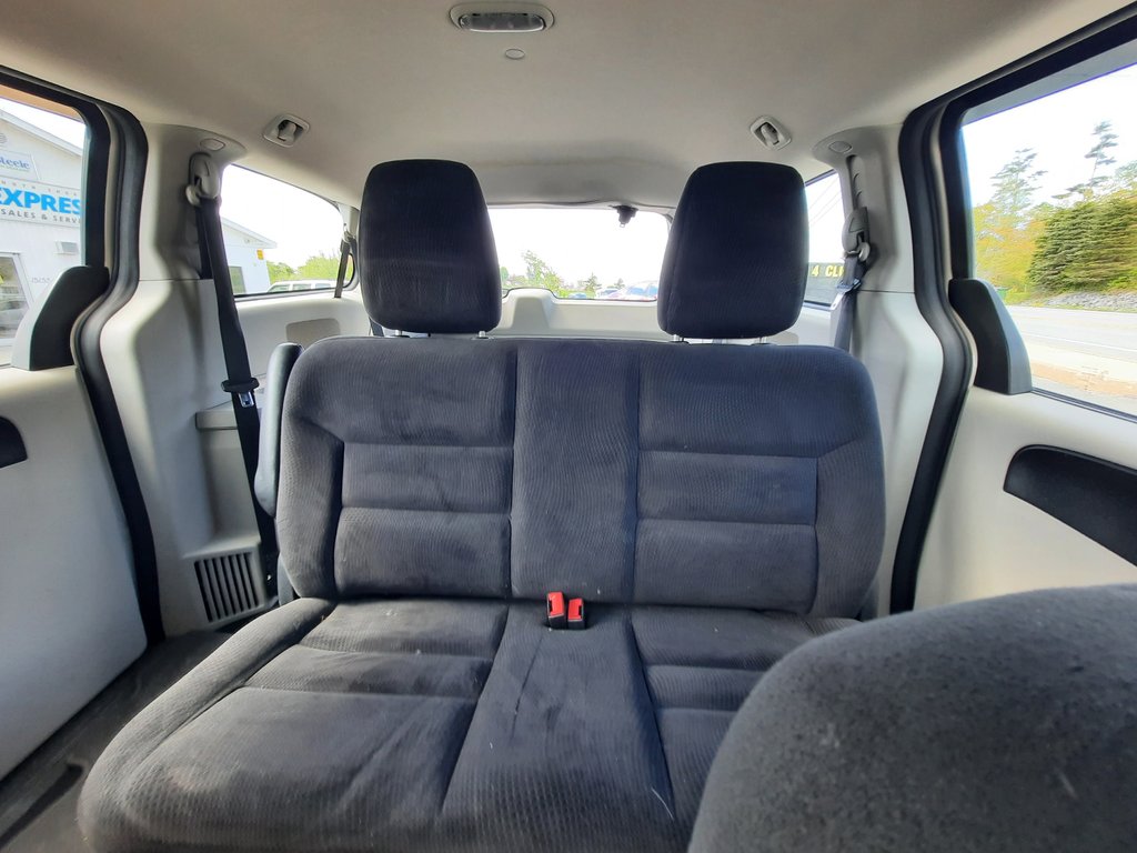 2014 Dodge Grand Caravan SE in Hebbville, Nova Scotia - 21 - w1024h768px