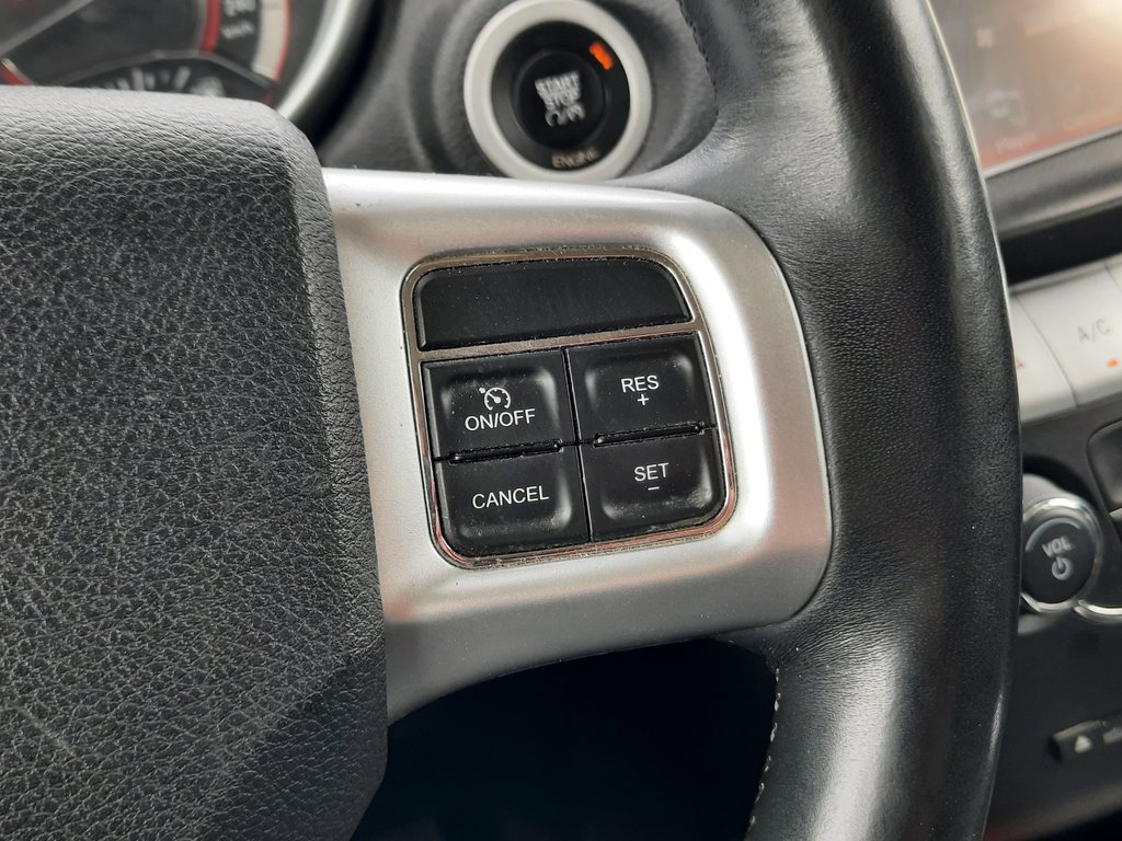 2014 Dodge Journey Limited in Hebbville, Nova Scotia - 11 - w1024h768px