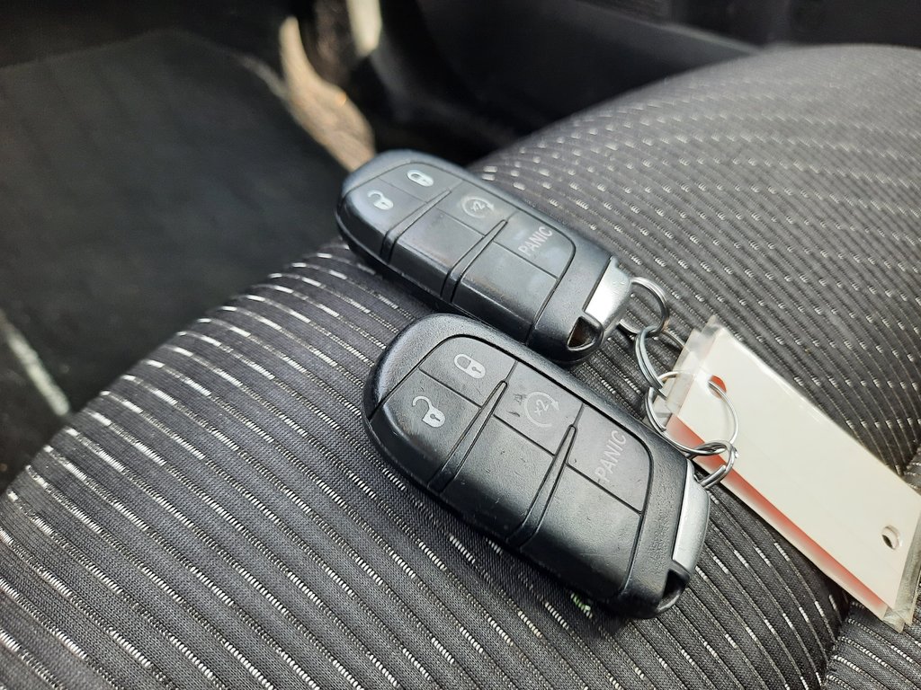 2014 Dodge Journey Limited in Hebbville, Nova Scotia - 27 - w1024h768px