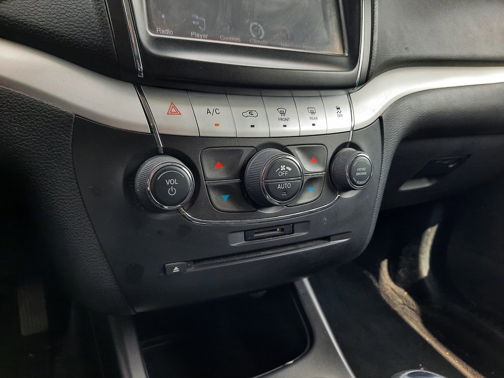 2014 Dodge Journey Limited in Hebbville, Nova Scotia - 16 - w1024h768px