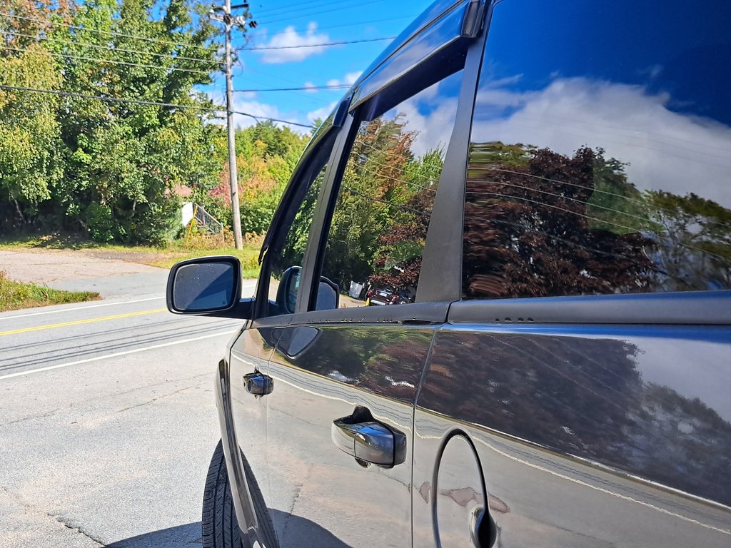 2014 Dodge Journey Limited in Hebbville, Nova Scotia - 12 - w1024h768px