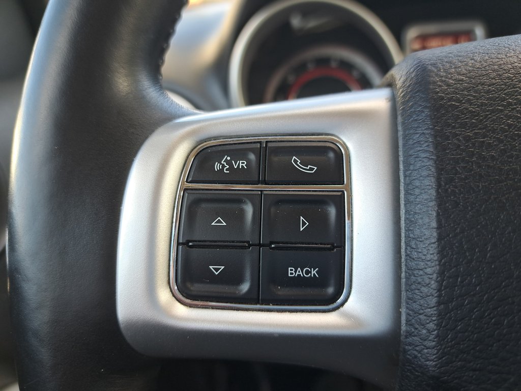 2014 Dodge Journey Limited in Hebbville, Nova Scotia - 15 - w1024h768px