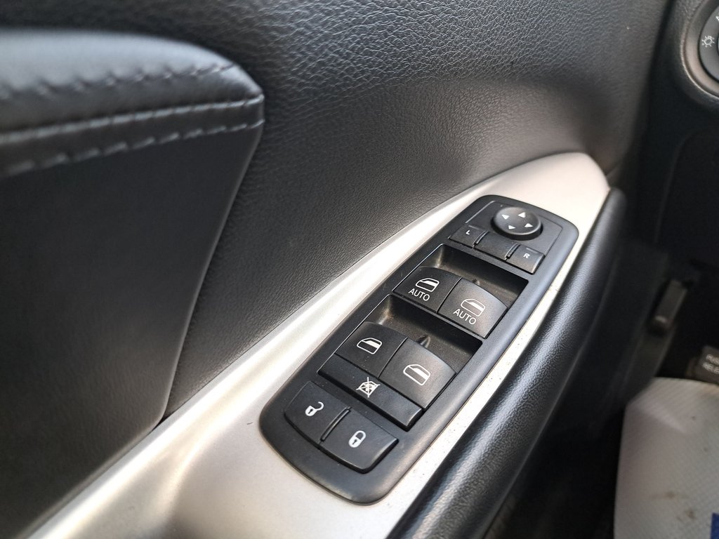 2014 Dodge Journey Limited in Hebbville, Nova Scotia - 14 - w1024h768px
