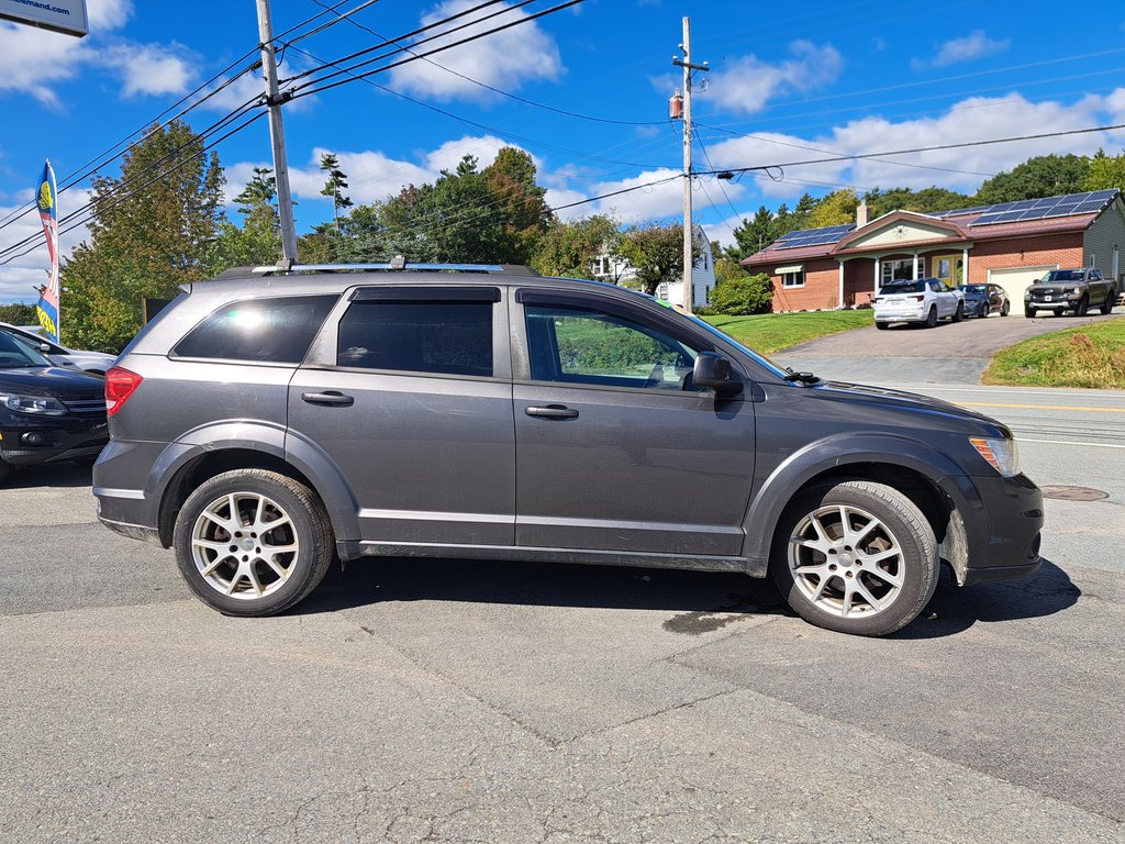 2014 Dodge Journey Limited in Hebbville, Nova Scotia - 4 - w1024h768px