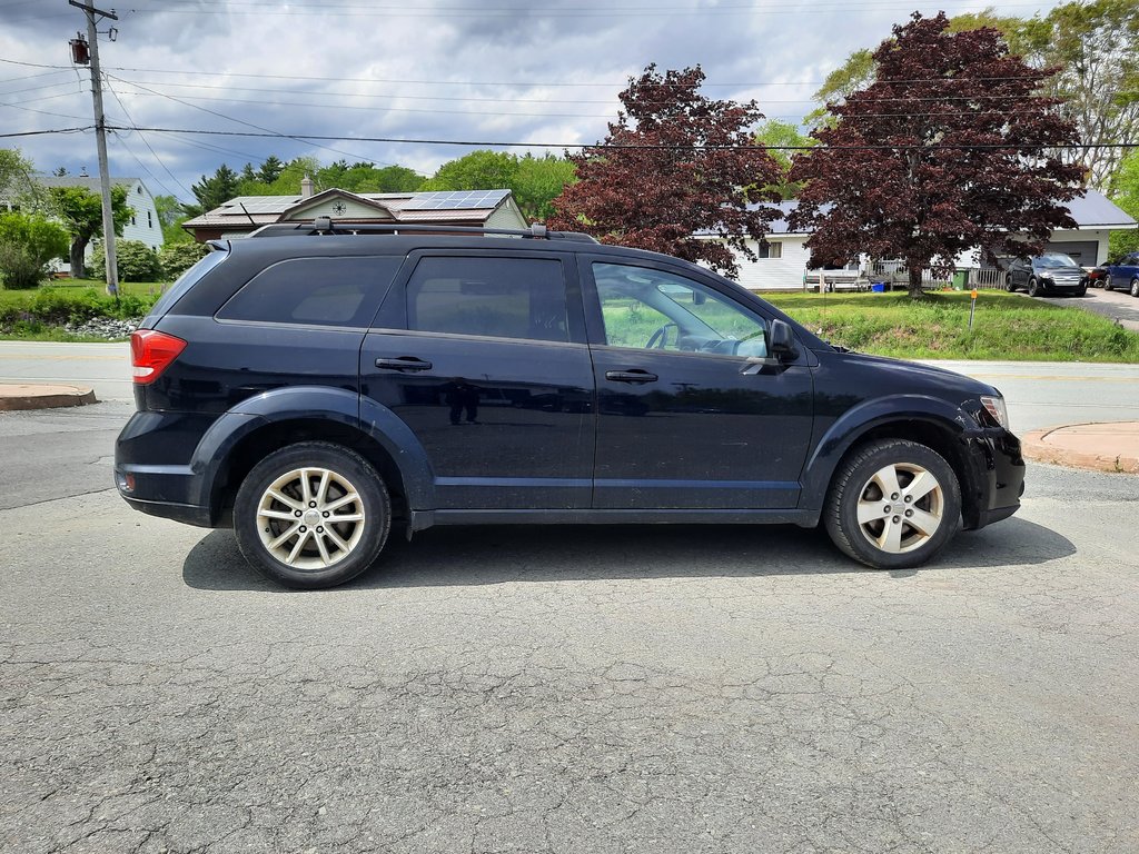 2017 Dodge Journey SXT in Hebbville, Nova Scotia - 5 - w1024h768px